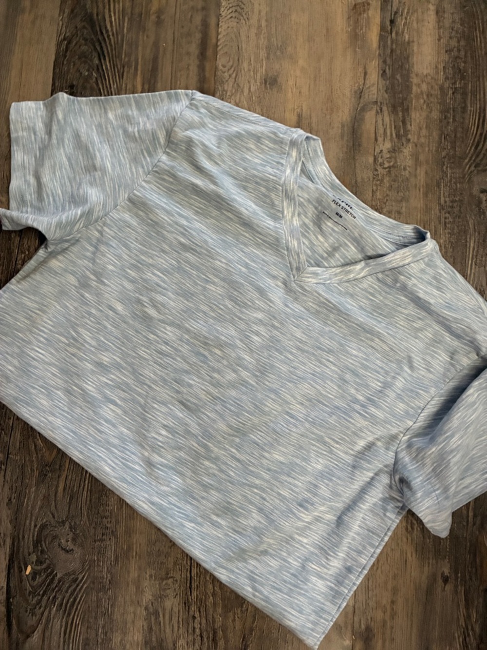 Express Men's Short Sleeve V-Neck Tee in Light Blue Heather